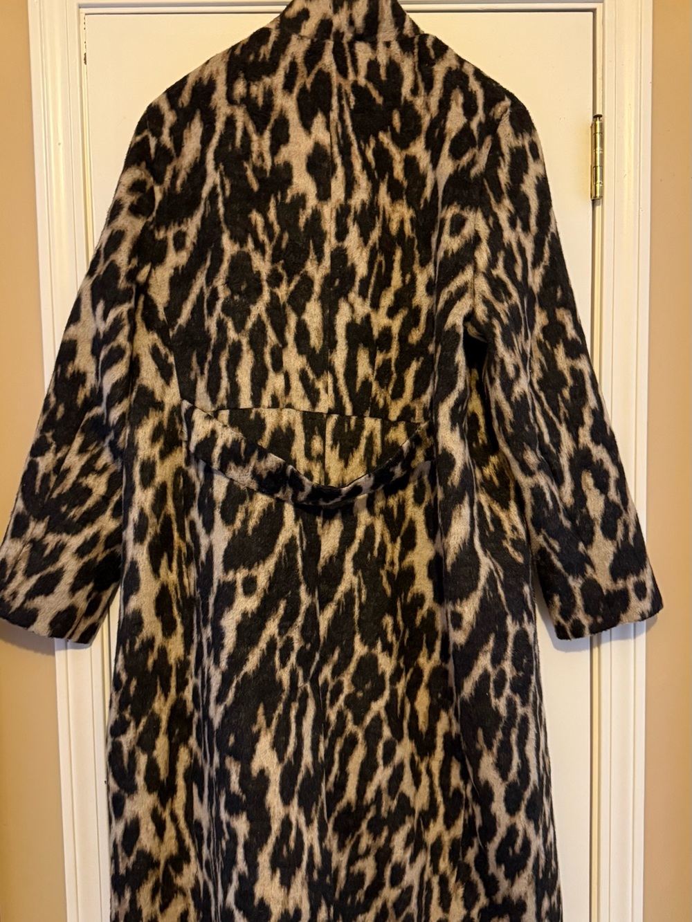 Beautiful Leopard Print Long Women’s Coat - Black & Cream new Chico’s s size 3